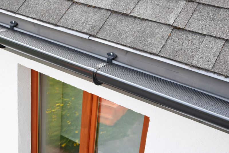Gutter System with Guards