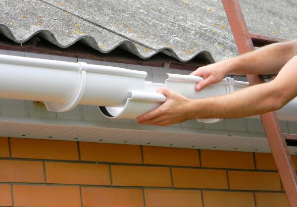 Cost of Gutter Hanging in Grand Prairie